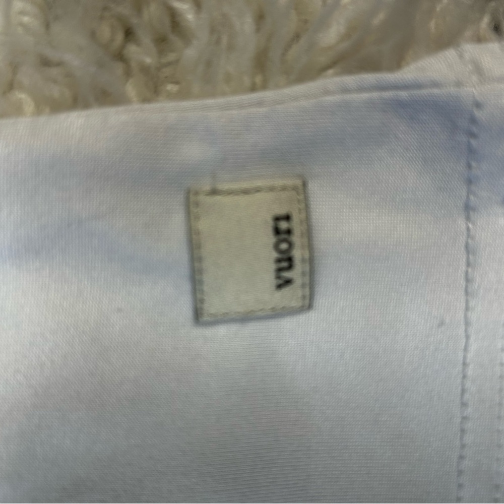 Vouri White Sleeveless Tank Top - Picture 2 of 4